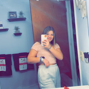 Meet your Posher, Alexys